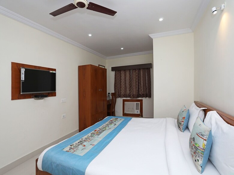 Oyo 10608 Hotel City Palace