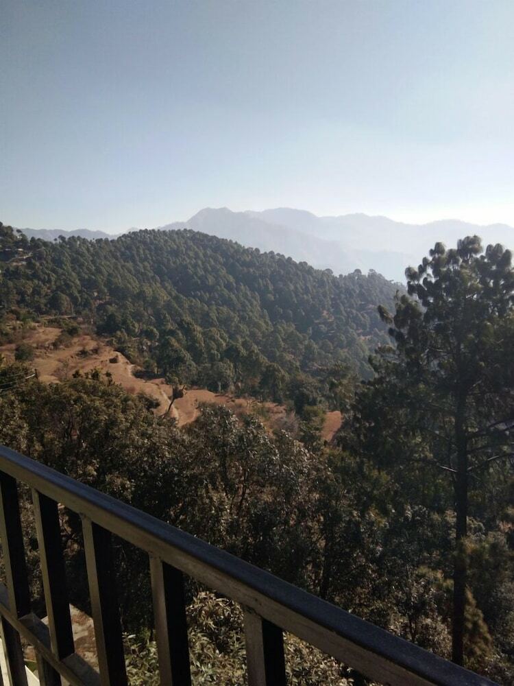 Hotel Garhwali Inn