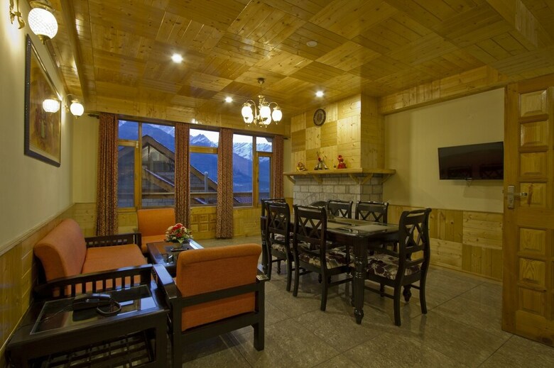 Hotel Foghills Cottages Manali