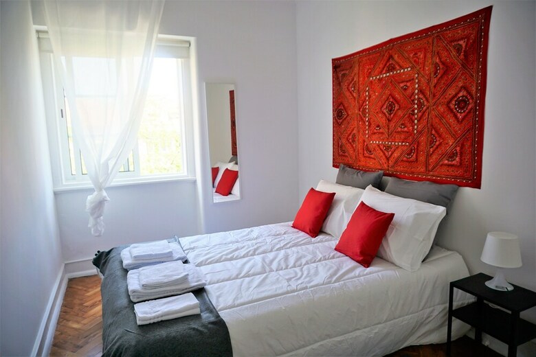 Hotel Good Time Airport In Lisbon