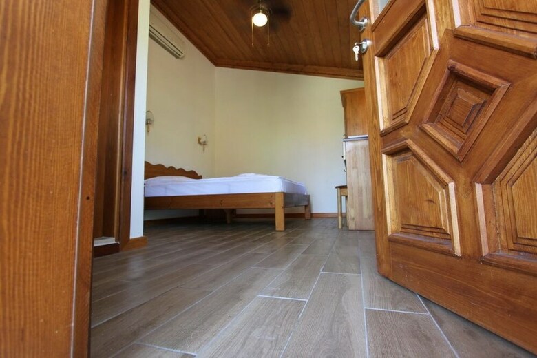 Hotel Elly's Home