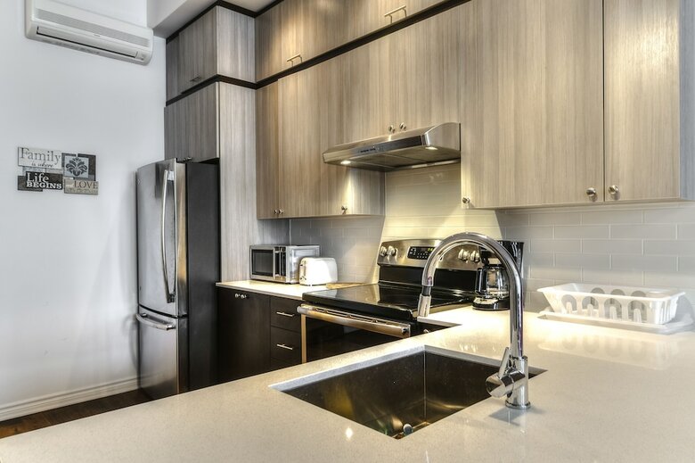 St Laurent Apartments
