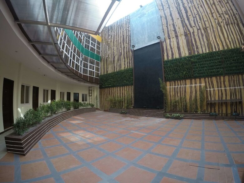 Mc Hotel Lingayen