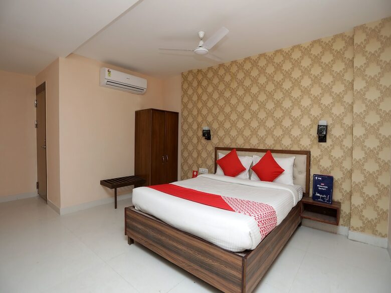 Hotel Oyo 13134 Grand Regency