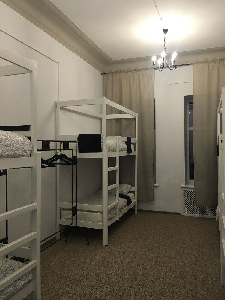Hostal Chekhov House Hostel & Hotel