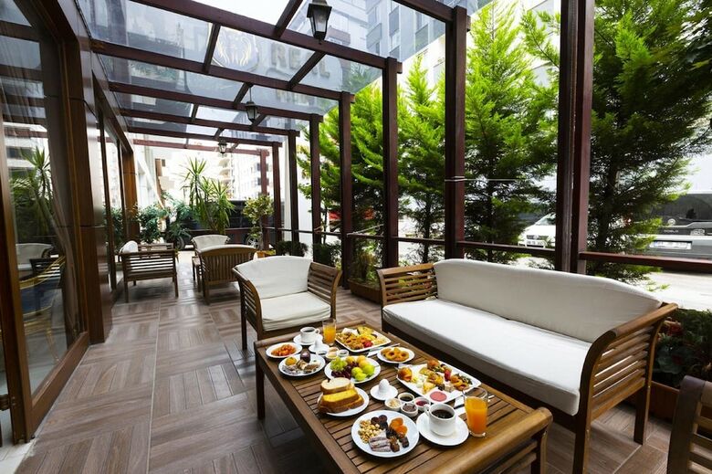 Hotel Real King Suit Otel