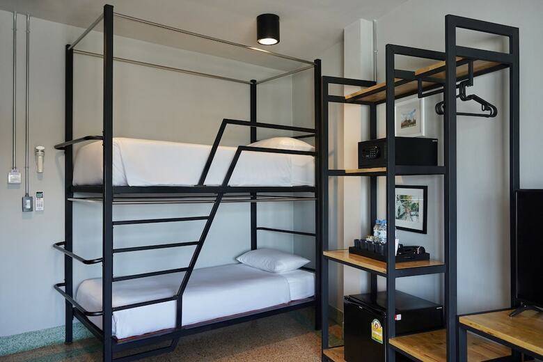 Hotel W22 By Burasari