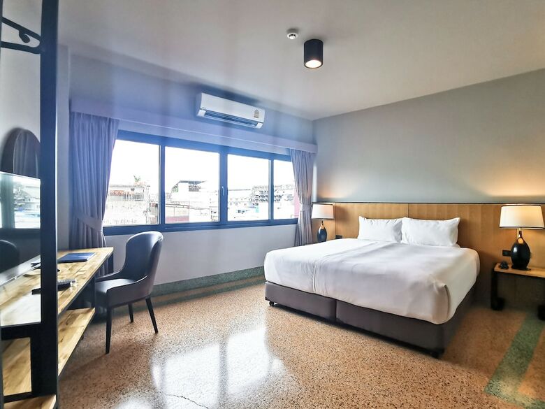 Hotel W22 By Burasari