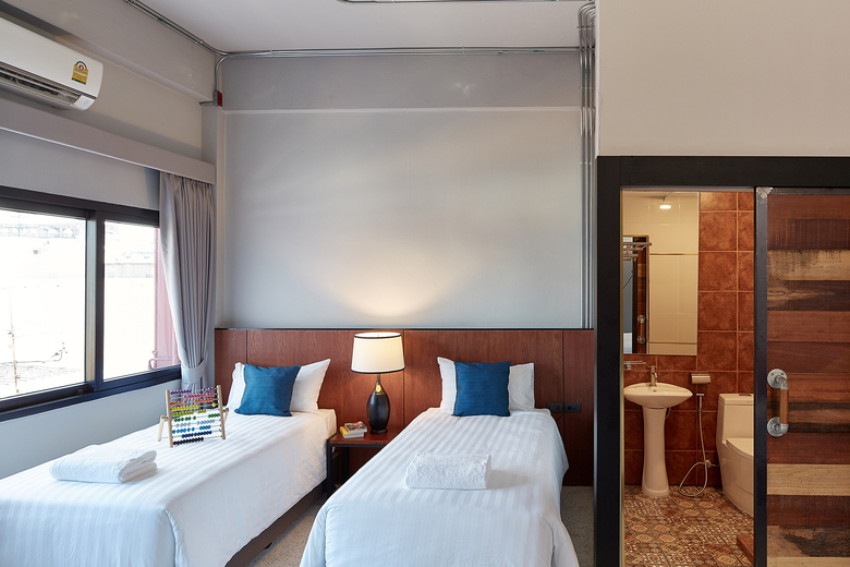 Hotel W22 By Burasari