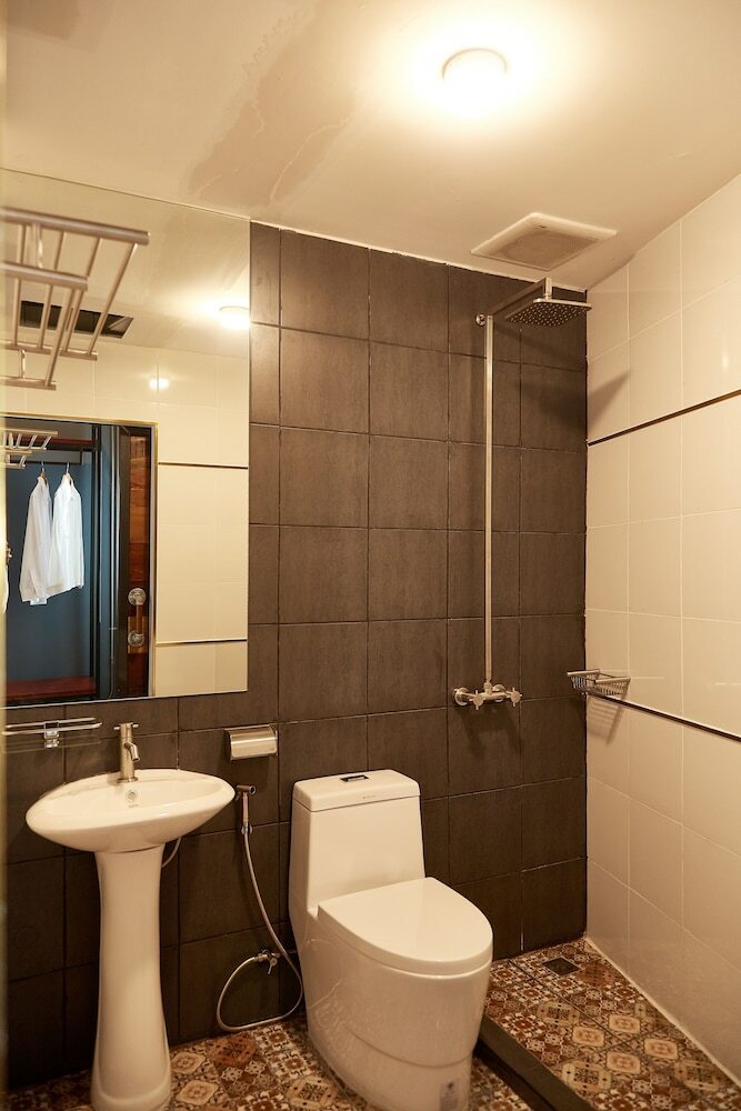 Hotel W22 By Burasari