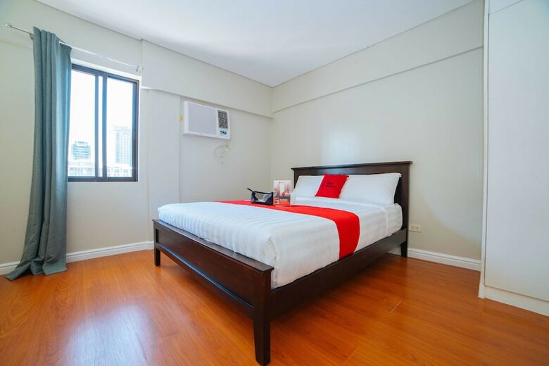 Hotel Reddoorz Plus Near Capitol Commons