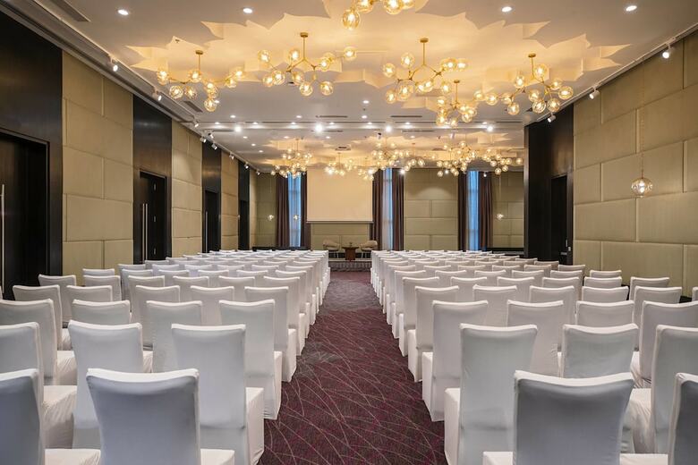 Renaissance Bengaluru Race Course Hotel