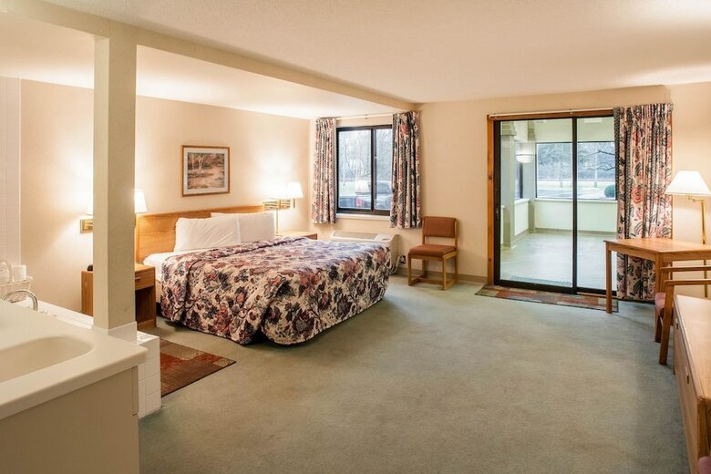 Hotel Econo Lodge Inn & Suites