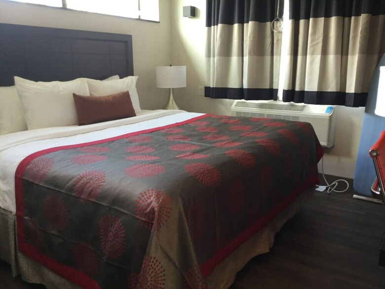 Hotel Ramada By Wyndham Bronx Terminal