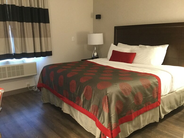 Hotel Ramada By Wyndham Bronx Terminal
