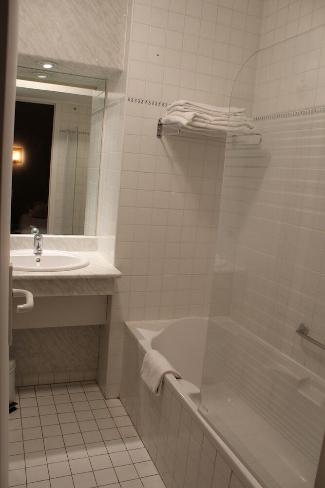 Hotel H�tel Les Glycines