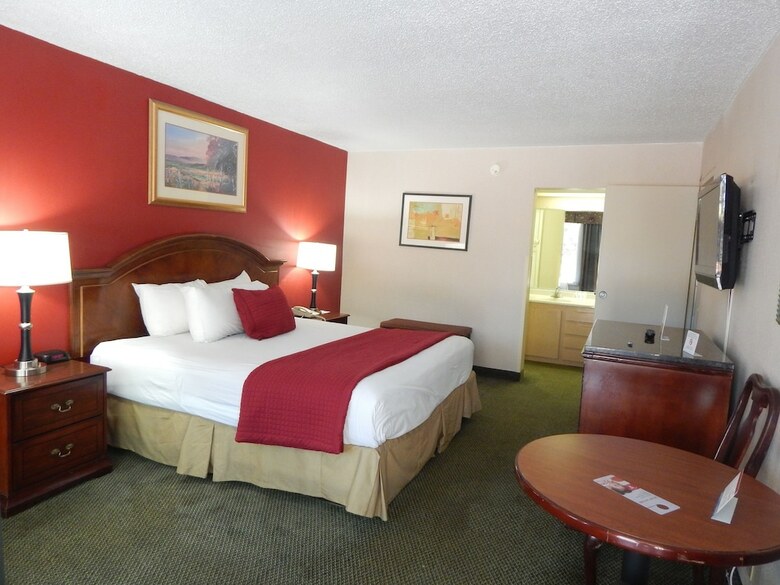 Hotel Ramada By Wyndham & Suites Warner Robins