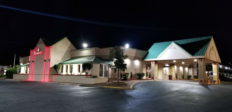 Hotel Ramada By Wyndham & Suites Warner Robins