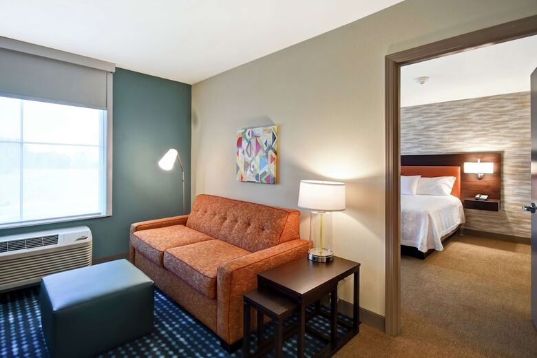 Hotel Home2 Suites By Hilton Lagrange