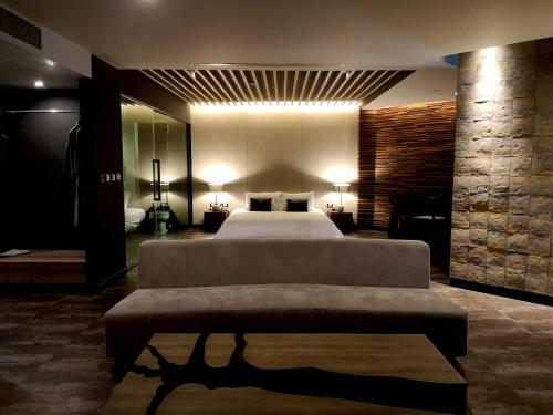 Hotel Tsix5 Quarter