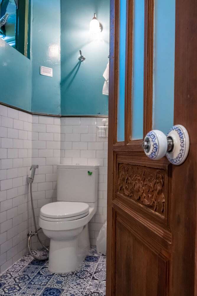 Hostal Live Local