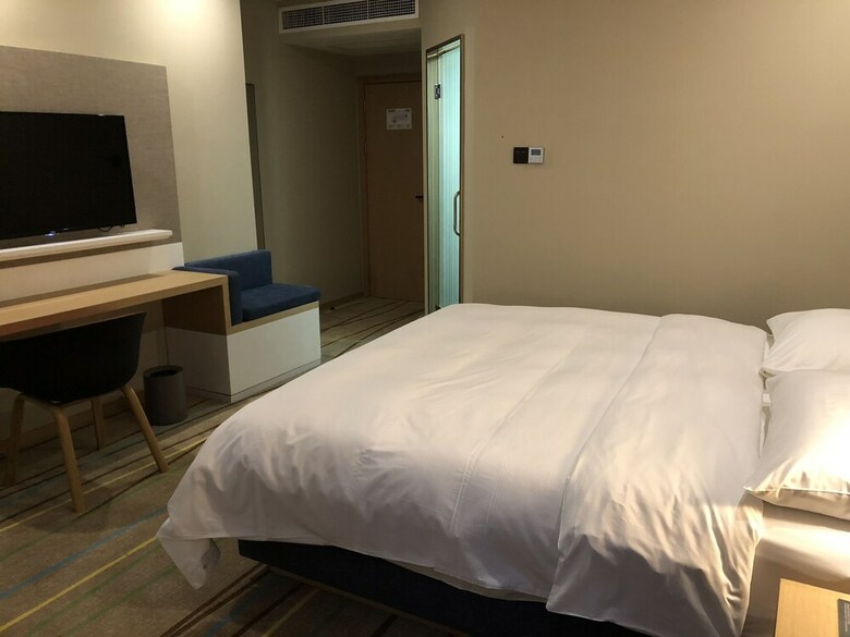 Ibis Styles Chengdu American Center Hotel