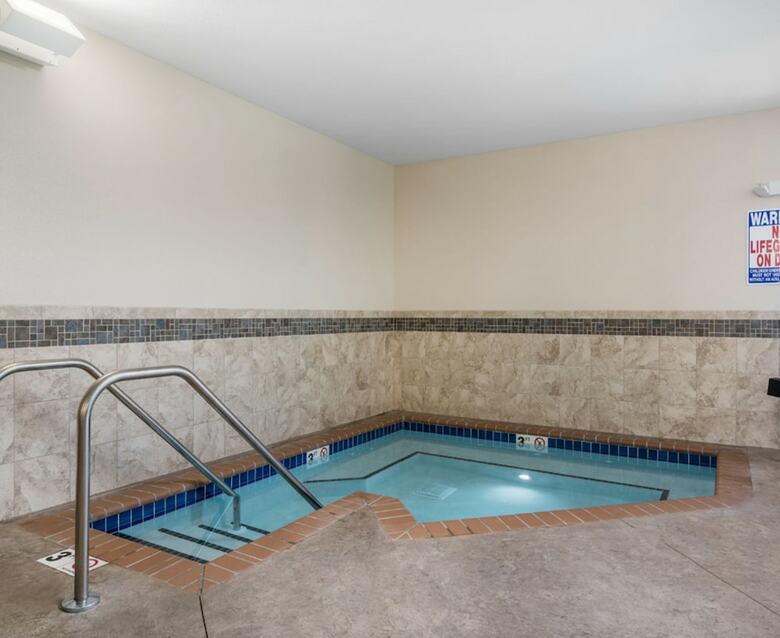 Hotel Americinn By Wyndham Windom