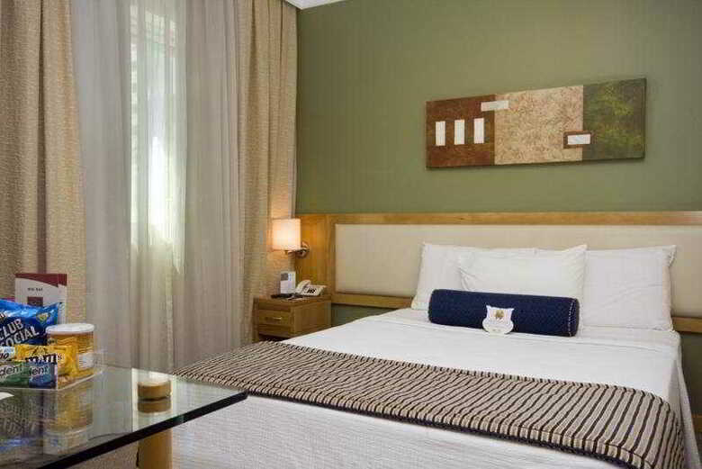 Hotel Comfort Suites Oscar Freire