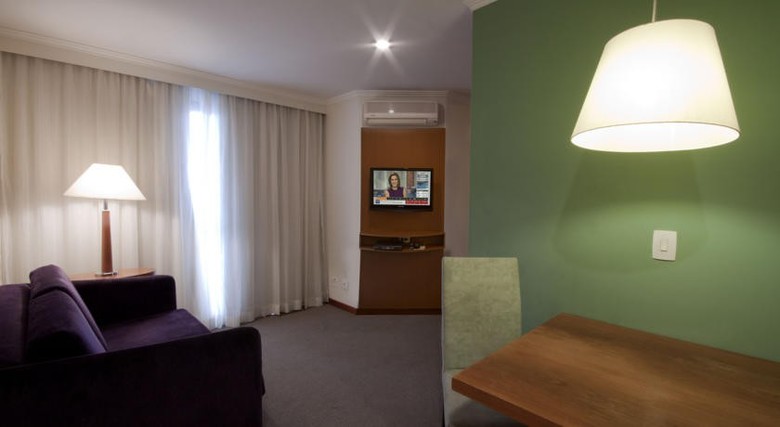 Hotel Quality Suites Vila Ol�mpia