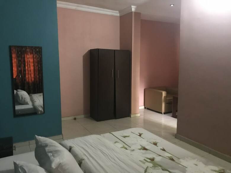 Hotel Richmond Hills Suites