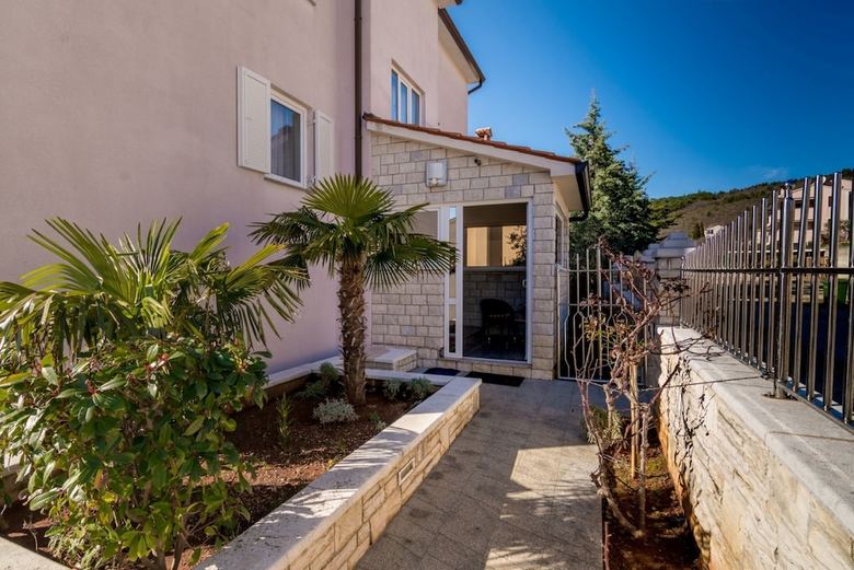 Bellistra Apartments Rabac