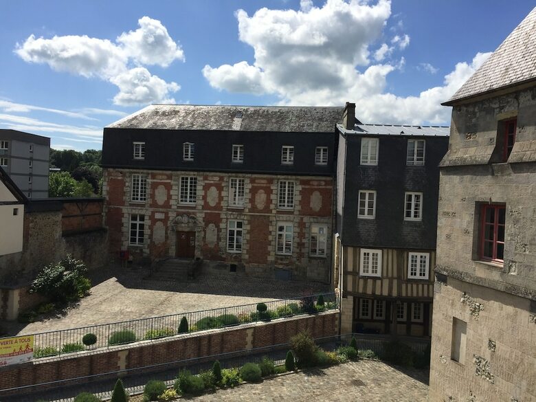 Hotel Chambre D'h�tes Au Coeur de Lisieux