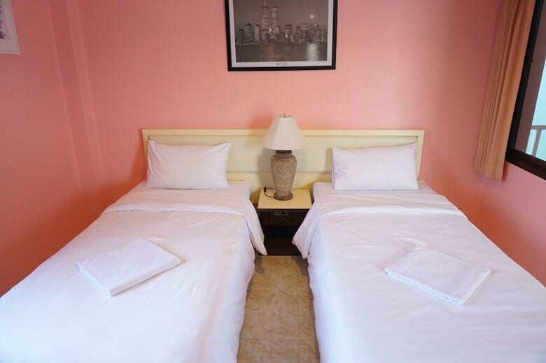 Hotel Pranee Mansion Airport