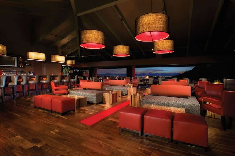 Hotel Pointe Hilton Tapatio Cliffs Resort
