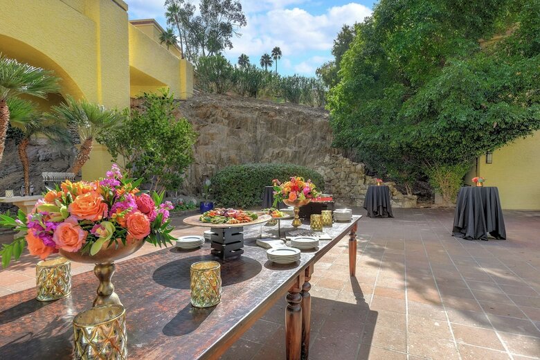 Hotel Pointe Hilton Tapatio Cliffs Resort