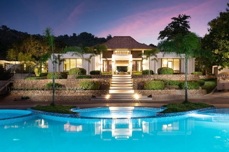 Hotel Bacau Bay Resort Coron