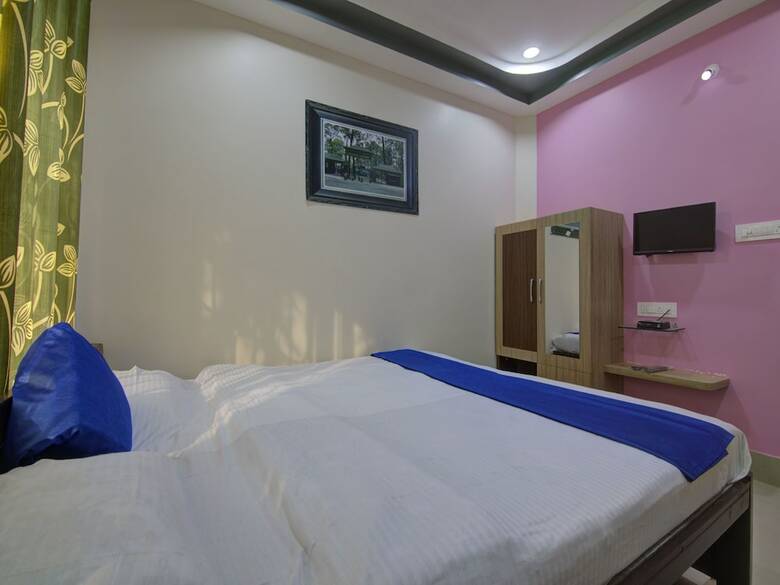 Hotel Oyo 13454 Dhaka Lodge