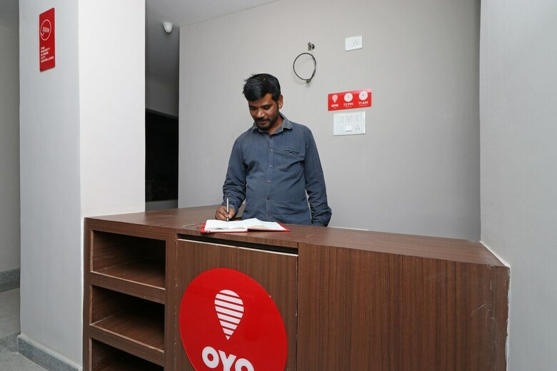 Hotel Oyo 13167 Nirvana Lodge