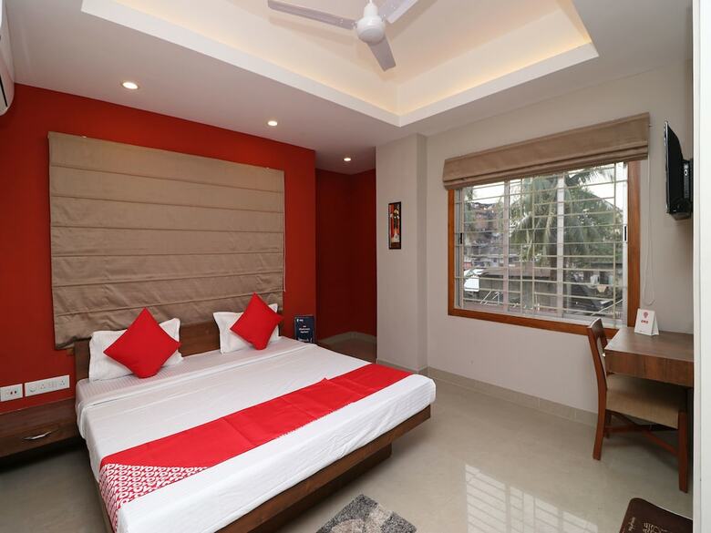 Hotel Oyo 13167 Nirvana Lodge