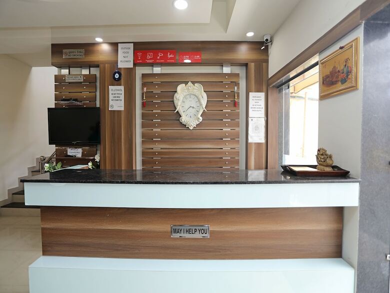 Hotel Oyo 14593 Smart Rooms By Shree Vatika