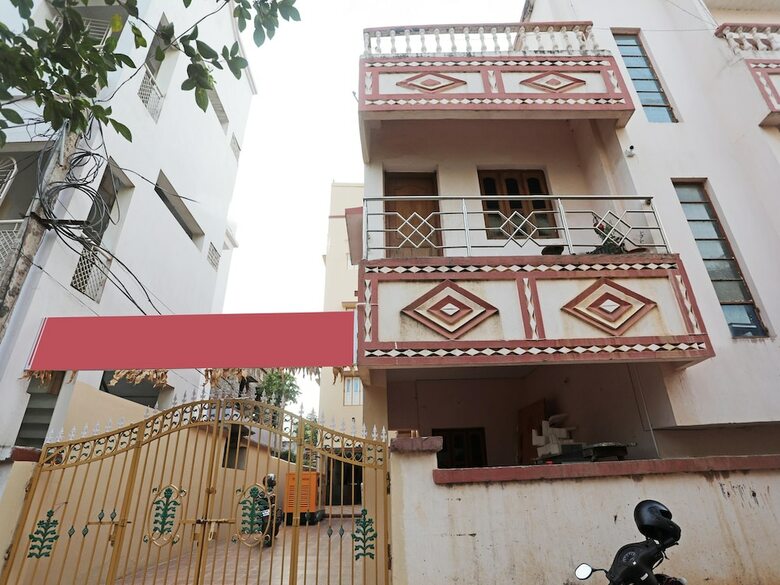 Hotel Oyo 13859 Soveet Residency