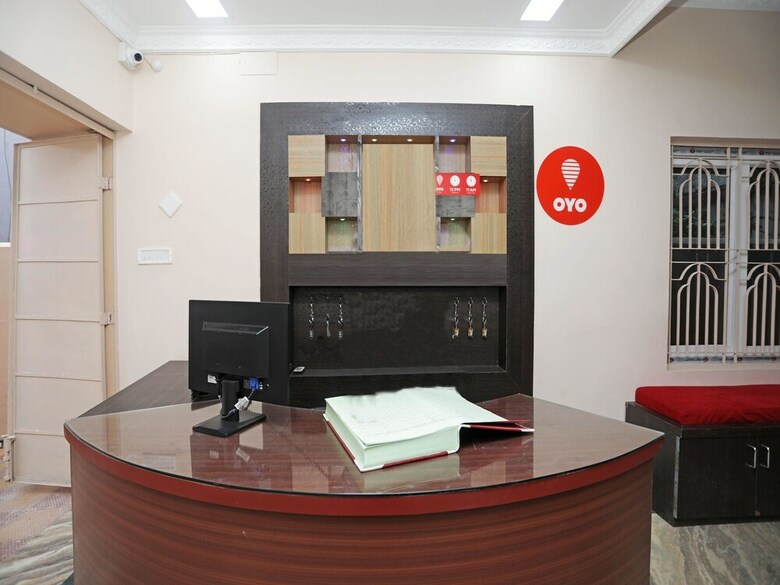 Hotel Oyo 13859 Soveet Residency