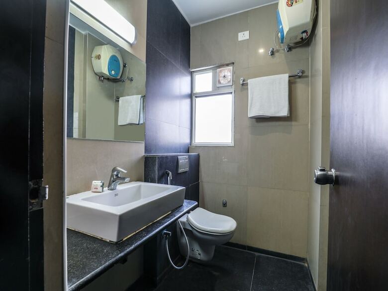 Hotel Oyo 14504 The Conclave