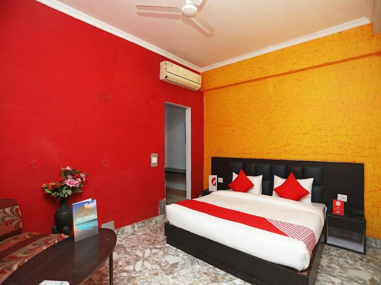 Hotel Oyo 14543 Royal Palace And Banquets