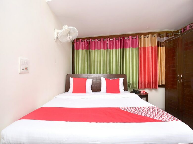 Oyo 15523 Hotel Jd Inn