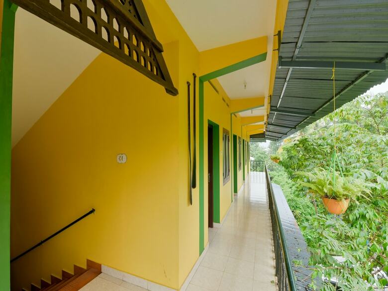 Hotel Oyo 14342 Happy Rooms