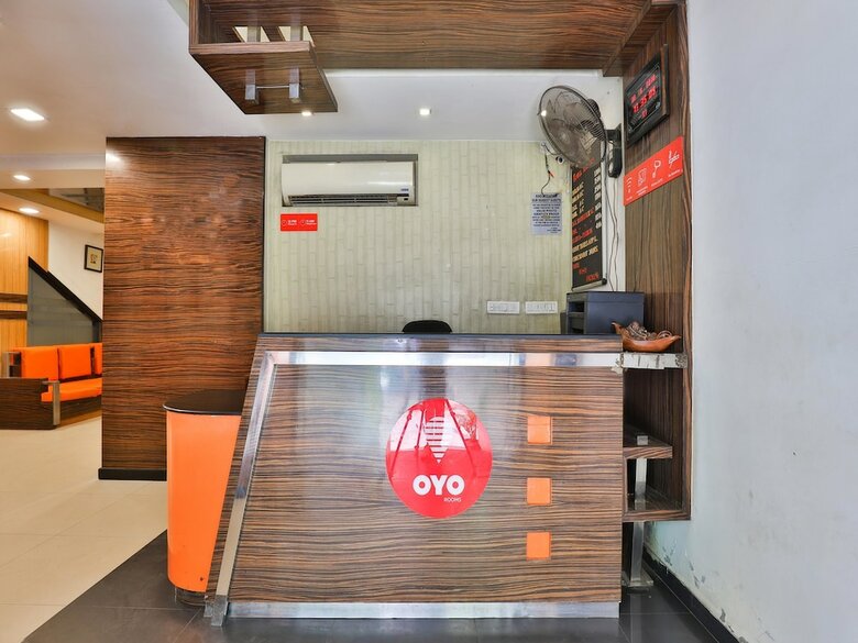 Oyo 13398 Hotel Relish