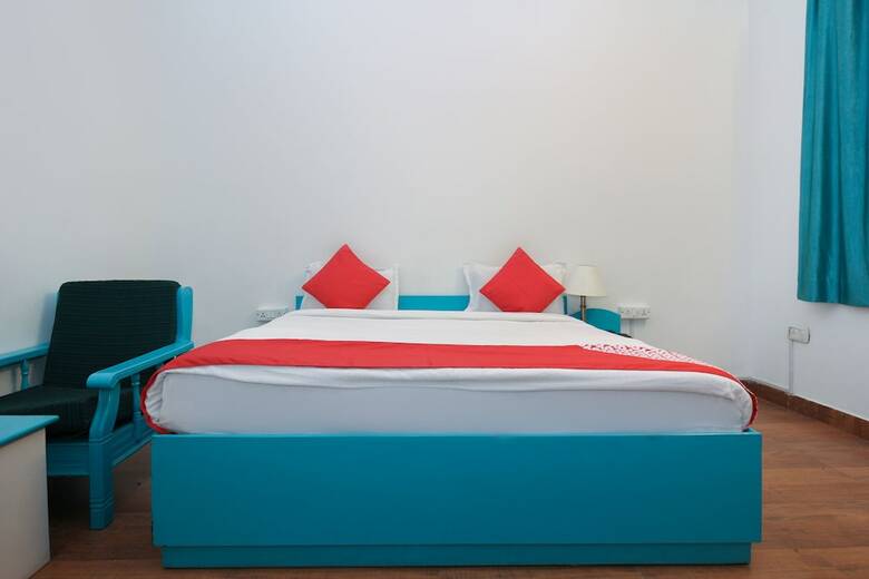 Oyo 15518 Hotel Amar