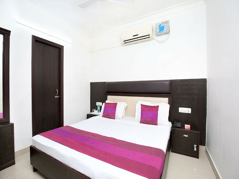 Oyo 15565 Hotel Midtown