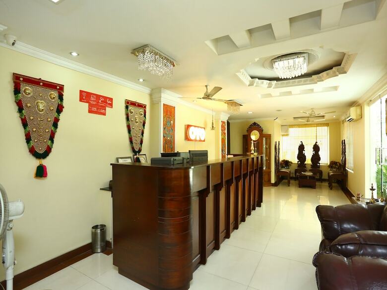 Hotel Oyo 2240 Krishna Regency